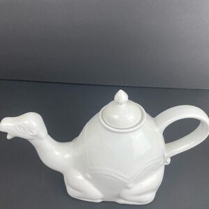 Cordon Bleu White Ceramic Camel Teapot